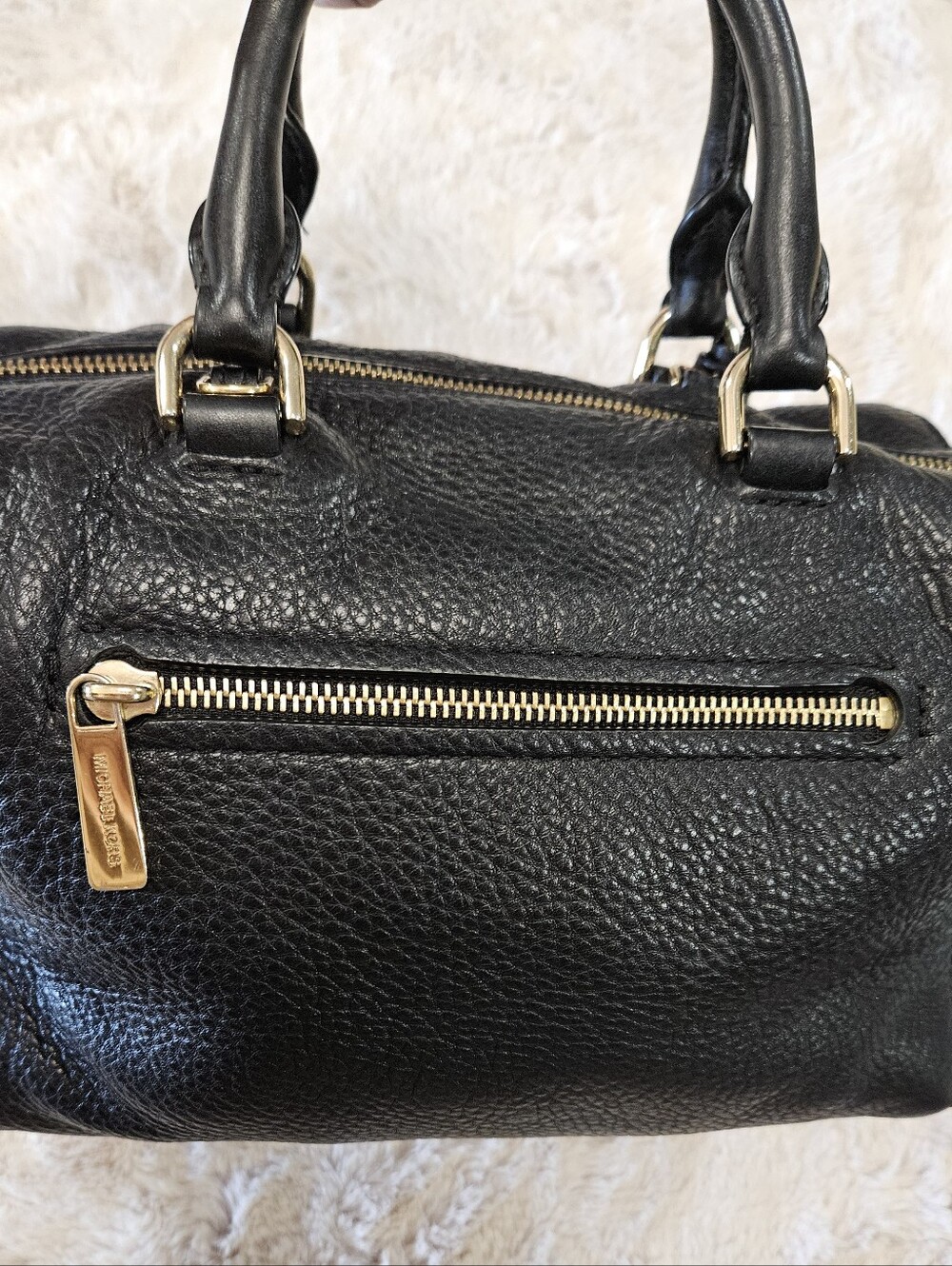 EUC MK Kirby Black Pebble Leather Women’s Satchel with Gold Hardware And Dustbag - Picture 5 of 15